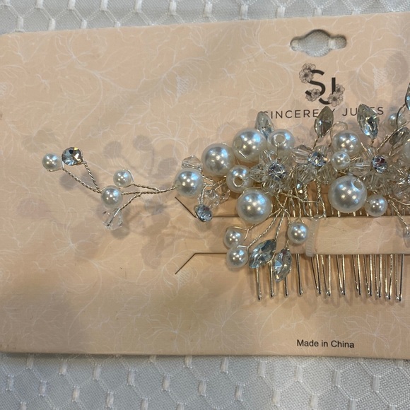 Hair comb with pearls and “diamond” crystals with silver color NEW, bendable - Picture 4 of 10